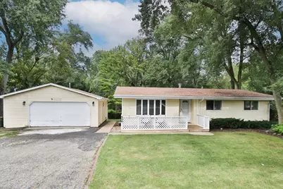 23874 N Echo Lake Road, Lake Zurich, IL 60047 - Photo 1