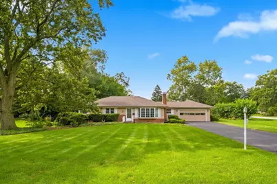 207 Tully Place, Prospect Heights, IL 60070 - Photo 2