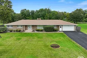29 Brookside Ln, Bristol, IL 60512 - Photo 1