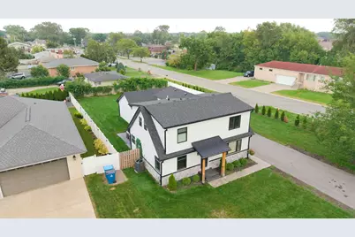 9859 S 81st Avenue, Palos Hills, IL 60465 - Photo 2
