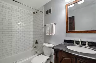 525 N Halsted St, Chicago, IL 60642 - Photo 16