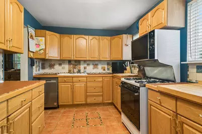 23511 N Cottage Road, Lake Zurich, IL 60047 - Photo 8