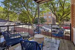 1400 W Byron St, Chicago, IL 60613 - Photo 16