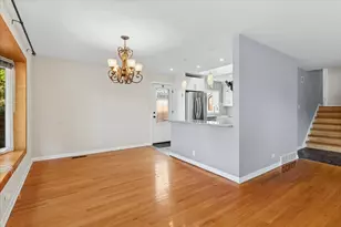 9427 Merrill Ave, Morton Grove, IL 60053 - Photo 6
