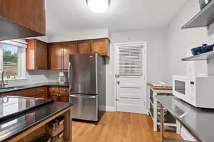 2300 Central St, Evanston, IL 60201 - Photo 8