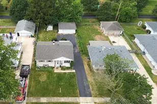 909 Cypress Ln, Joliet, IL 60435 - Photo 22