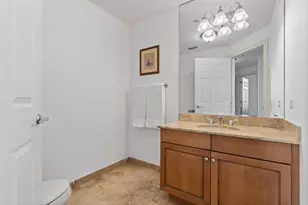 21 E Huron St, Chicago, IL 60611 - Photo 16