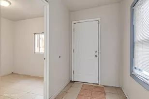 6420 S Evans Ave, Chicago, IL 60637 - Photo 8