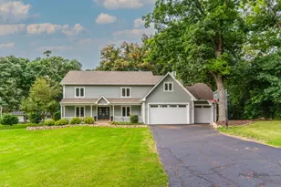 7225 Red Oak Dr, Crystal Lake, IL 60012 - Photo 1