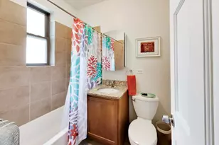 1520 W Belle Plaine Ave, Chicago, IL 60613 - Photo 16