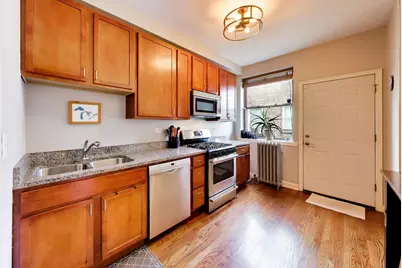 1520 W Belle Plaine Avenue #3, Chicago, IL 60613 - Photo 8