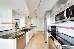 360 E Randolph St, Chicago, IL 60601 - Photo 12
