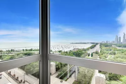 360 E Randolph Street #1401, Chicago, IL 60601 - Photo 8