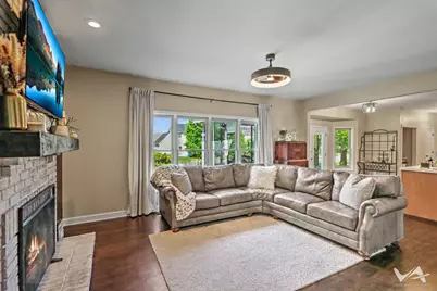 39W700 Green Place, Geneva, IL 60134 - Photo 2