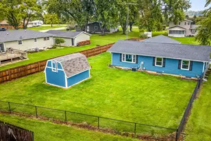 5349 Lawrence Dr, Kirkland, IL 60146 - Photo 4
