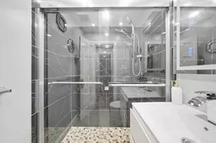 4017 W 58th St, Chicago, IL 60629 - Photo 10