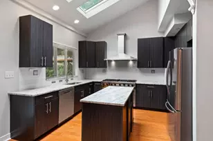 4647 N Winchester Ave, Chicago, IL 60640 - Photo 2