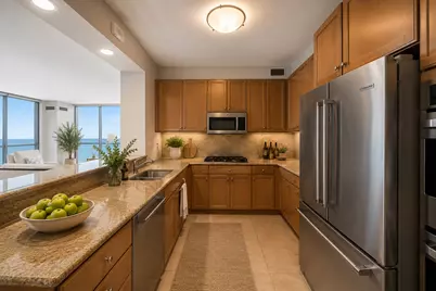 600 N Lake Shore Drive #2011, Chicago, IL 60611 - Photo 8