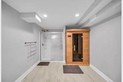 711 W Old Elm Road, Lake Forest, IL 60045 - Photo 50