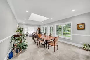 711 W Old Elm Rd, Lake Forest, IL 60045 - Photo 12