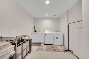 711 W Old Elm Rd, Lake Forest, IL 60045 - Photo 44