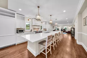 711 W Old Elm Rd, Lake Forest, IL 60045 - Photo 8