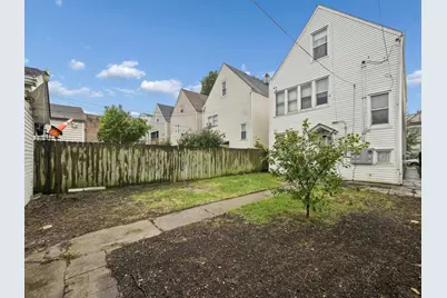 2953 N Hamlin Avenue, Chicago, IL 60618 - Photo 4