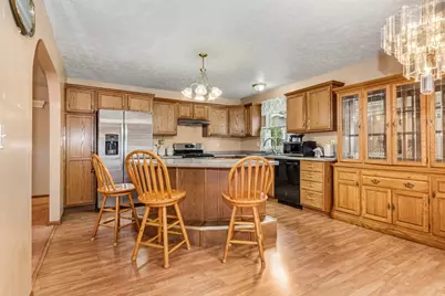 805 S Lawrence Way, Pontiac, IL 61764 - Photo 20