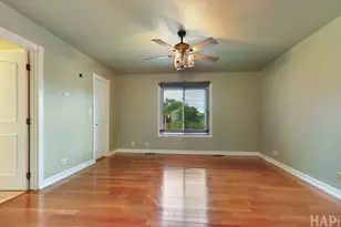 317 Quist Ct, Grayslake, IL 60030 - Photo 10