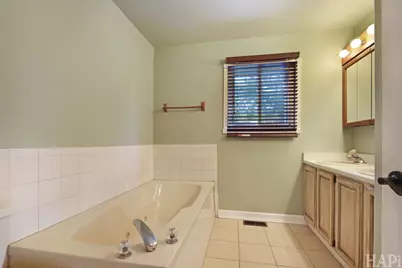 317 Quist Court, Grayslake, IL 60030 - Photo 12
