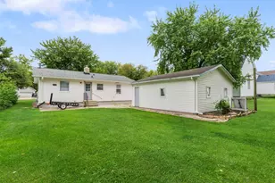 206 S 3rd St, Malta, IL 60150 - Photo 14