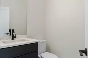 2023 W Augusta Blvd, Chicago, IL 60622 - Photo 8