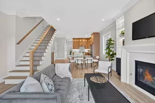 2023 W Augusta Blvd, Chicago, IL 60622 - Photo 4