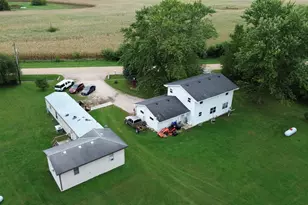 2677 N 45th Rd, Sandwich, IL 60548 - Photo 6