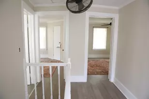 803 N Washington Ave, Batavia, IL 60510 - Photo 10