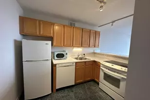 655 W Irving Park Rd, Chicago, IL 60613 - Photo 4