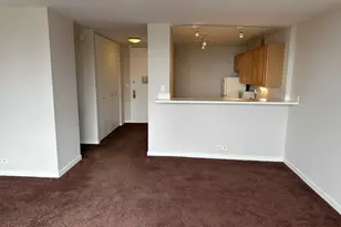 655 W Irving Park Rd, Chicago, IL 60613 - Photo 14