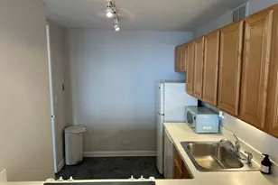 655 W Irving Park Rd, Chicago, IL 60613 - Photo 6