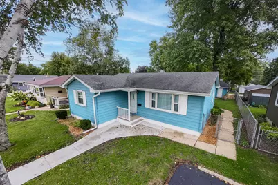 1124 Townsend Street, Sycamore, IL 60178 - Photo 2