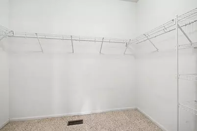 8226 Woodview Avenue, Joliet, IL 60431 - Photo 16