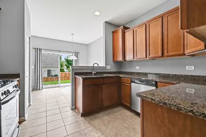 8226 Woodview Avenue, Joliet, IL 60431 - Photo 12