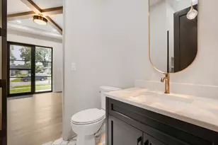 1515 N Fernandez Pl, Arlington Heights, IL 60004 - Photo 32