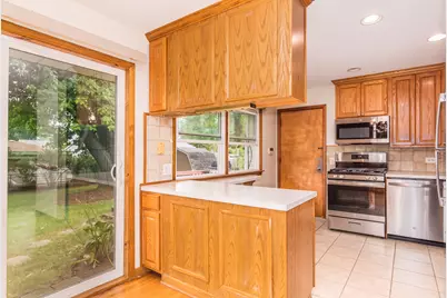 1814 Grandview Drive, Johnsburg, IL 60051 - Photo 8