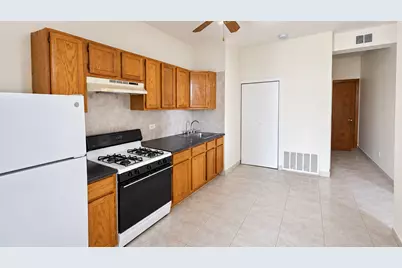 3133 W Augusta Boulevard #1RE, Chicago, IL 60622 - Photo 8