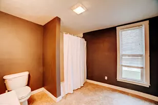 223 N 3rd St, Watseka, IL 60970 - Photo 22
