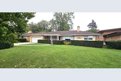 6425 N Knox Avenue, Lincolnwood, IL 60712 - Photo 2