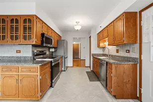 10268 SW Hwy, Chicago Ridge, IL 60415 - Photo 14