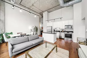 900 N Kingsbury St, Chicago, IL 60610 - Photo 2