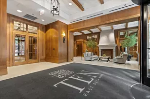 10 E Delaware Pl, Chicago, IL 60611 - Photo 2