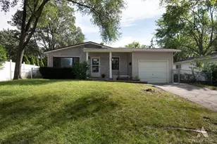 175 S Maple St, Palatine, IL 60067 - Photo 1
